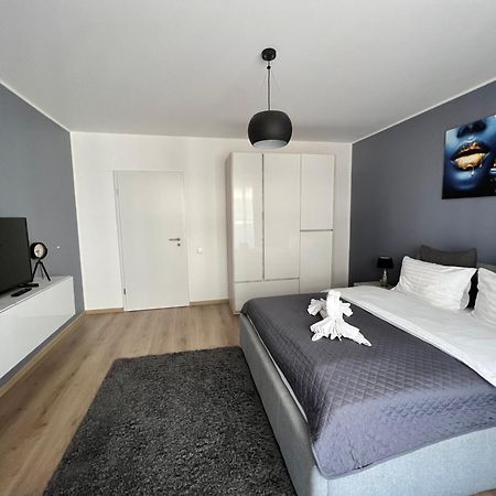Qualis Apartament 布拉索夫 外观 照片